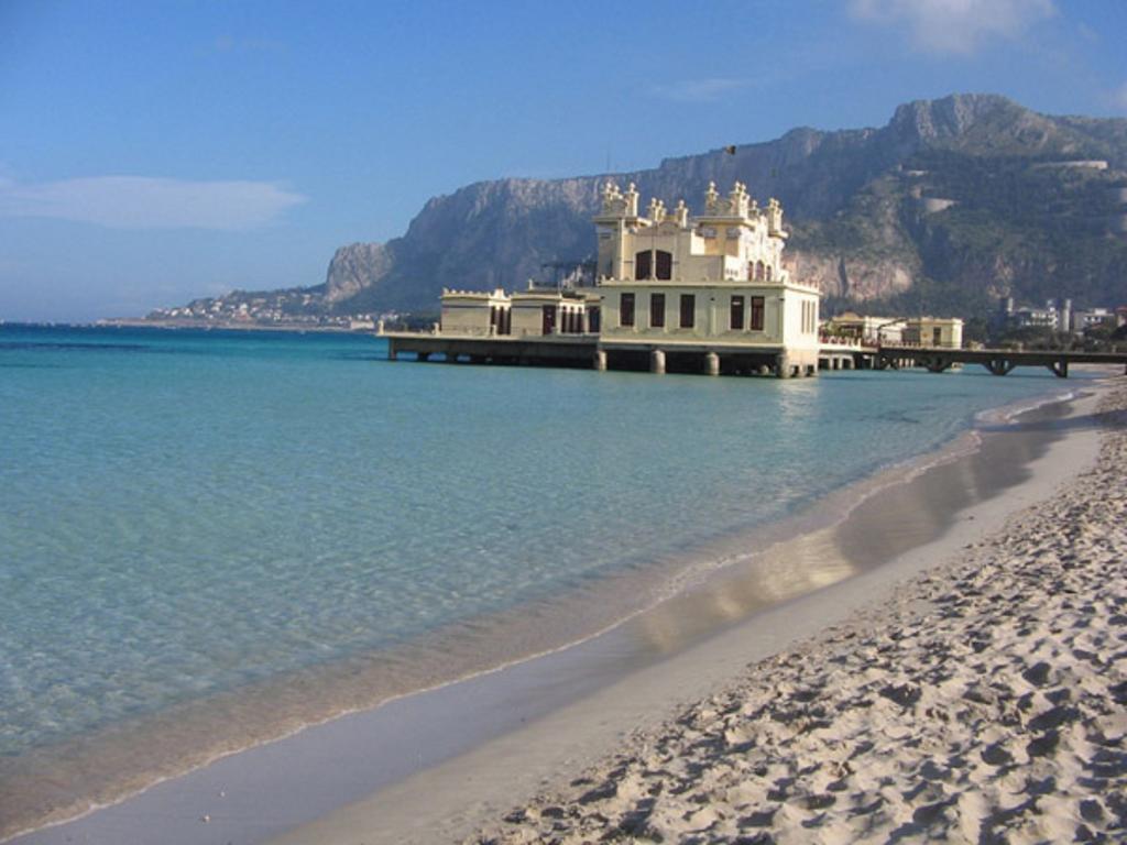 Ferienwohnung Casa Lunastella Locazione Turistica Mondello Exterior foto